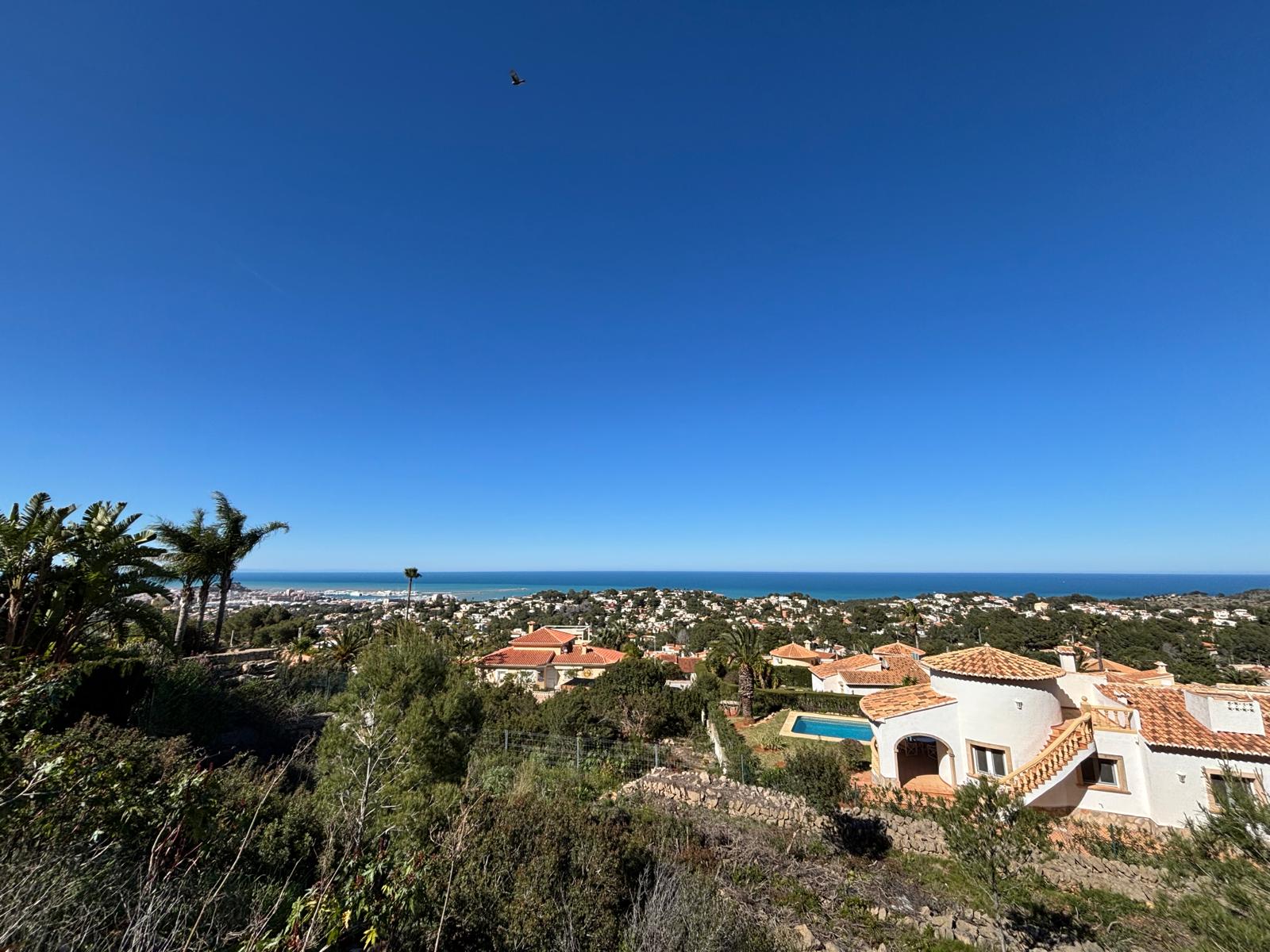 "Montgó House": Autorenprojekt mit erteilter Lizenz und unendlichem Blick in Dénia.