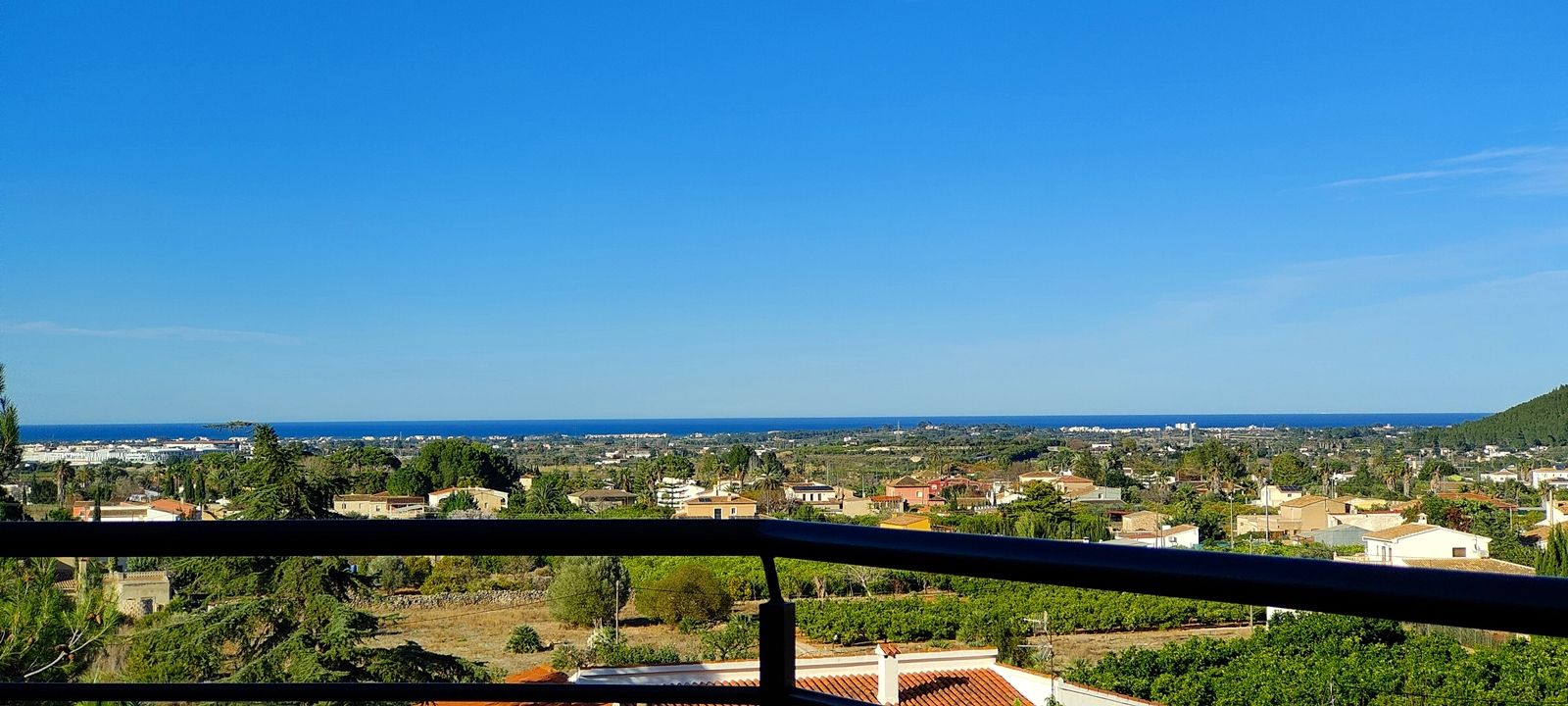 Villa with sea views in Pedreguer