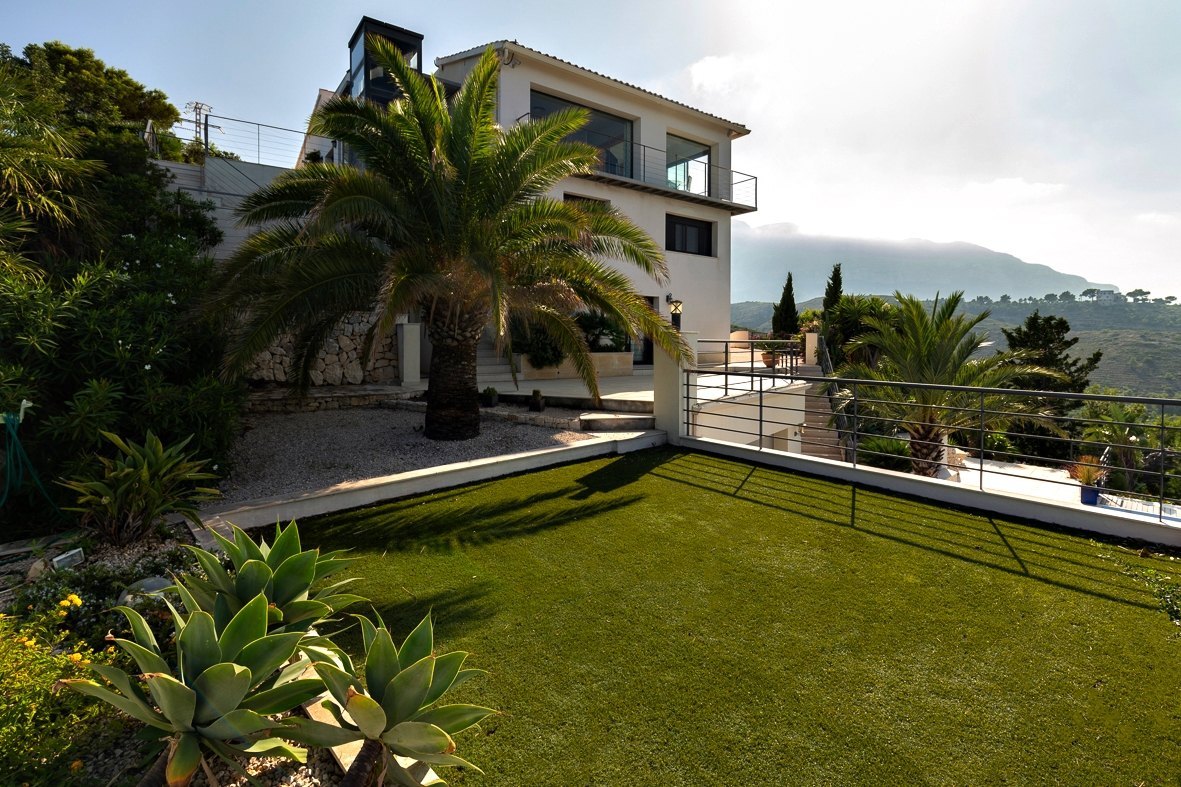 Exclusive villa in Las Rotas