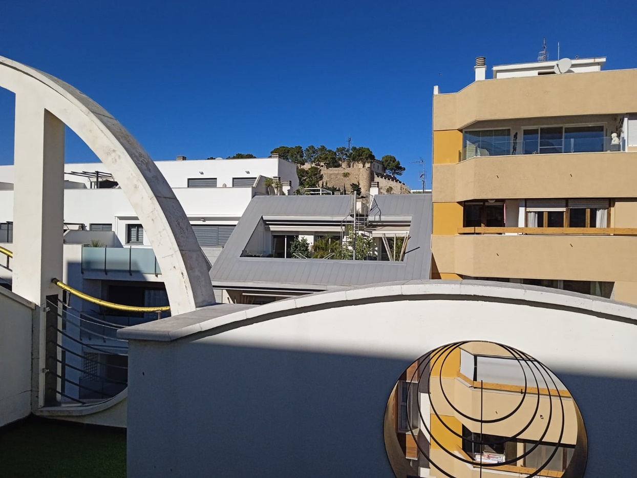 High Standing Penthouse 3 bedrooms Annual Rent Center of DENIA