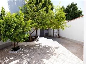 Village house for sale in Dénia