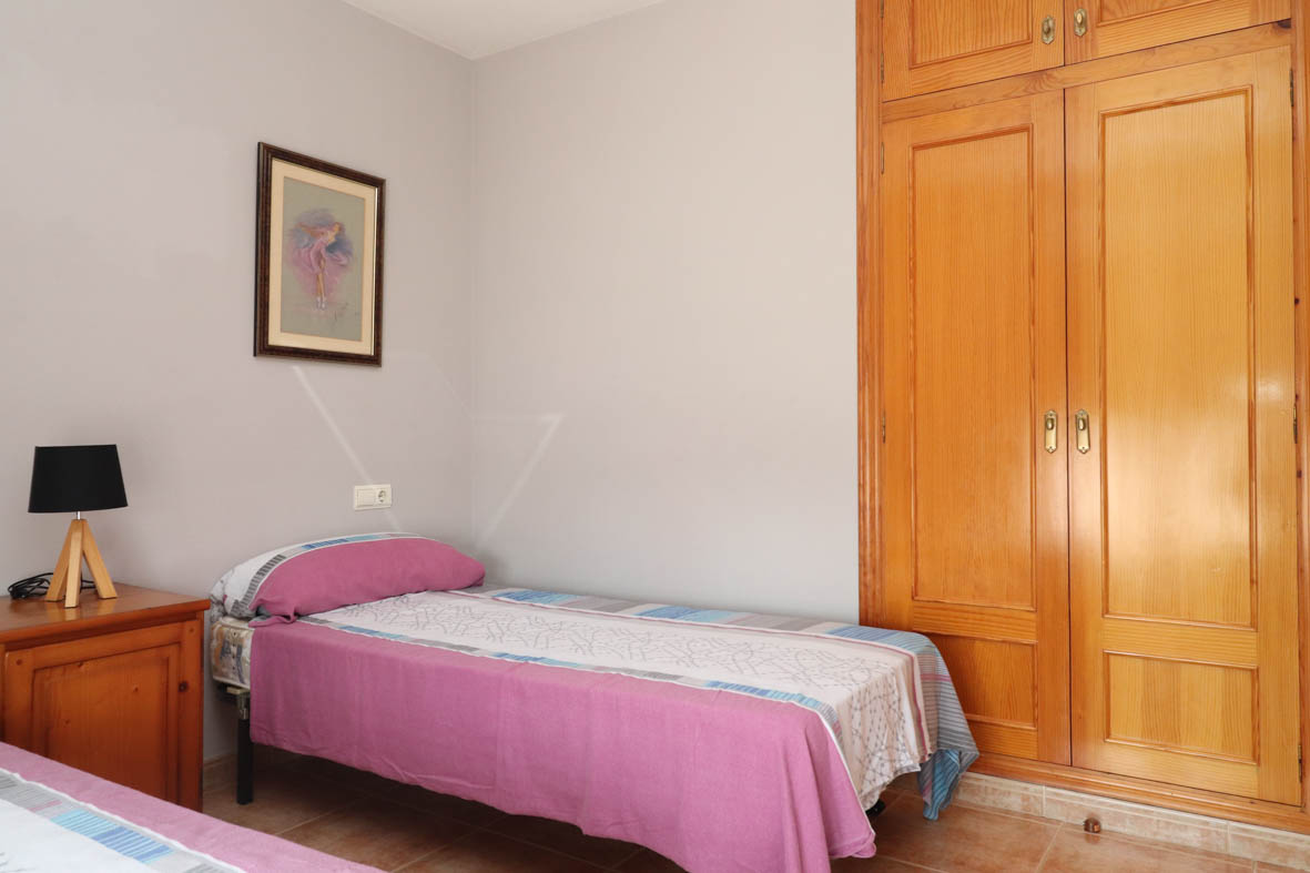 Semi-detached house for rent in Dénia