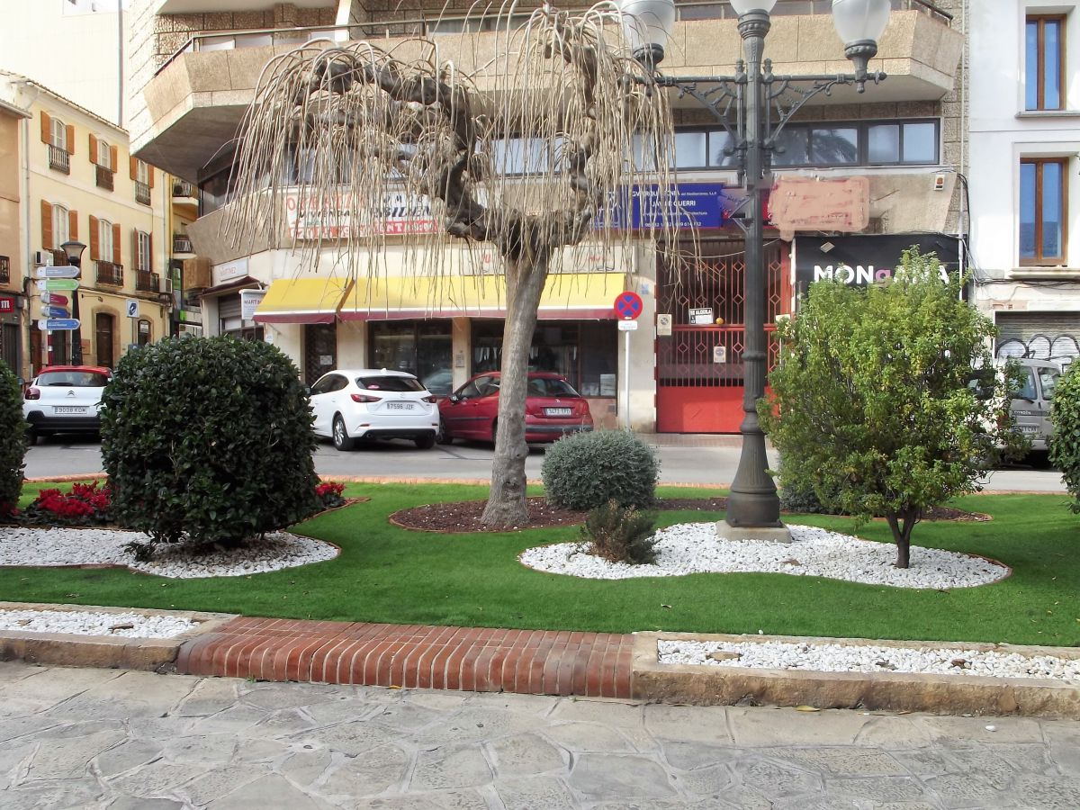 Commercial Premises for rent in Dénia